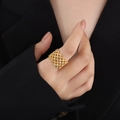 Elegante gouden honingraatring met kristallen voor moderne luxe damessieraden - US 6 / Goud