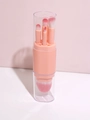 Detailansicht des rosa 5-in-1-Make-up-Pinselsets in einem transparenten Zylindergehäuse - Rosa