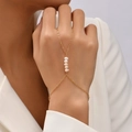 Vintage gold hand chain bracelet with baroque pearls and integrated ring for women - Pearl Style (R537_10)