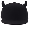 Gorra hip hop negra de visera plana con cuernos de diablo 3D y diseño estilo punk - L (58-60cm) / Negro