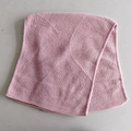 Sciarpa di maglia rosa piegata con morbida trama in cashmere e design minimalista - Rosa Sakura
