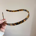 Vintage tortoiseshell patterned acetate headband with non-slip teeth for women - Eyeglass Style Headband / Dark Tortoise Shell