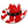 Détail d'un chapeau de cowboy duveteux à motif vache avec bande cuir cloutée et étoile - M (56-58cm) / Haut en Coeur Rouge