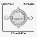 Photo macro d'un pendentif en acier argenté avec mesures de taille et de poids précis - Argenté