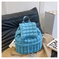 Blauer gesteppter Cloud-Rucksack aus weichem Nylon mit Klappe und Kordelzugverschluss - Blau