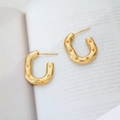 18K gold plated titanium steel U-shaped hoop earrings with engraved star patterns - Star Pattern Oval