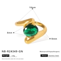 Détail d'une bague en acier inoxydable plaqué or 18K avec zircon vert ovale - Ouvert Réglable / Style Zirconia Vert (NB-R24349-GN)