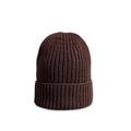 Primer plano de gorro de punto grueso marrón oscuro con vuelta ancha para el invierno - M (56-58cm) / café