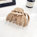 Brown matte pumpkin claw clip for women made of durable plastic material - 9.5CM / Light Coffee