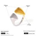 Detail view of heart-shaped two-tone stainless steel ring with size and weight parameters - US 8 / Heart Two-Tone Spliced Style (NB-R24329)