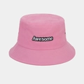 Détail du bob en coton rose avec broderie blanche Awesome et surpiqûres sur le bord - M (56-58cm) / Rose Pêche