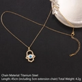 Collana con mano di Fatima dorata con malocchio e zirconi bianchi in acciaio titanio - Stile 2 (A1203)