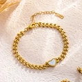 Bracciale in acciaio inossidabile placcato oro 18K con catena a spiga e cuore in madreperla - Stile Cuore Oro (7752)