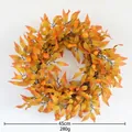 Detail eines 45cm Herbstkranzes mit Sonnenblumen, Kürbissen und Beeren auf weißem Grund - Erntefest Stil R Kranz / 45cm