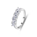 S925 sterling silver band ring with five sparkling round-cut zircons in claw setting - US 5 / White Gold-Moissanite