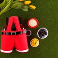 Kerst wijngeschenktas voor twee flessen in rood vilt met kerstmanbroek ontwerp - Rode Kerstbroek Cadeauzakje
