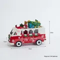 Weihnachtsbus in Rot-Weiß mit Weihnachtsmann, Geschenken und LED-Licht, 30x20x12cm - Weihnachtsmann Geschenkbus Mit LED-Licht (Benötigt AA-Batterien)