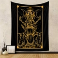 Dettaglio dell'arazzo dei tarocchi La Luna con motivi dorati di sole e luna su nero - 73X95CM (Tessuto spazzolato) / Nero e Oro