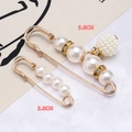 Elegant gold pearl brooch pins for waist tightening in 5.8cm and 3.8cm sizes - Pearl And Pendant Style