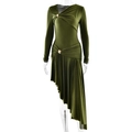 Detail van groene jurk met lange mouwen, rimpeling, asymmetrische zoom en gouden gespen - S / Groen