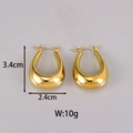 Dettaglio di orecchini a cerchio a U placcati oro 18K, dimensioni 3,4cm x 2,4cm - E105 Stile a Forma di U / Oro