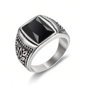 Vintage-Herrenring in Silber mit großem schwarzem Edelstein und geprägten Details - US-Größe 8 / Schwarzer Stein