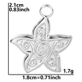 Détail du pendentif étoile de mer argenté montrant la taille 2,1 cm et le motif tourbillon - Argenté