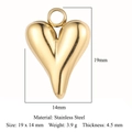 Polierter goldener Edelstahl Herzanhänger mit Abmessungen und technischen Daten - Herz-Stil (VC726) / Gold