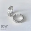 Orecchini a cerchio in acciaio inossidabile martellato argento, diametro 20mm - 20mm / Argento