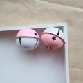 Pink and white 4cm metal bells with star cutouts in a white wooden decorative box - Pink & White