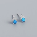 S925 Sterling Silber Ohrstecker mit blauem Opalstein und Zirkonia Akzenten - 925er Silber / Platin-Silber (mit Kunststoff-Ohrstoppern)