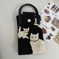 Detail of cute cat pattern jacquard knitting with black round handle and buckle closure - Black Three Cats