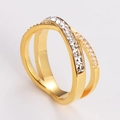 Detail of three-layer gold ring with square cubic zirconia stones in channel setting - US 5 / Gold