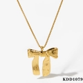 Goldene Halskette mit Schleifenanhänger, Bandstruktur und feiner Kette, KDD1079 - Goldene Halskette (KDD1079)