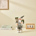 Gnome de Noël nordique en manteau rayé gris avec sac cadeau et détails en fourrure - 30cm