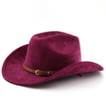 Détail d'un chapeau de cowboy bordeaux en feutre avec une ceinture décorative en cuir brun - M(56-58cm) / Bordeaux