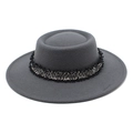 Detalle de sombrero de lana gris oscuro de copa plana con una banda trenzada elegante - M (56-58cm) / Gris oscuro