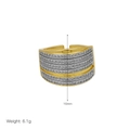 Detailansicht eines zweifarbigen Gold- und Silberrings mit Zirkonia und 16mm Höhenangabe - Einstellbar Offen / Einfacher Mehrlagiger Wickelstil(DR241106-D)