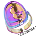 Dettaglio anello arcobaleno luna e stelle con fascia aperta regolabile da 1,7 cm - Arcobaleno