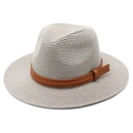 Détail du tissage en paille de papier fine et du ruban en cuir marron foncé sur un chapeau - M (56-58cm) / Gris