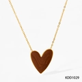 Collier avec pendentif cœur marbré brun, placage doré et chaîne fine de type O-link - Collier Cœur Marron (KDD1029)