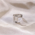 Minimalist silver H-letter open ring in polished stainless steel for women - Letter I / Silver