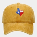 Gros plan de la broderie du drapeau du Texas sur une casquette en coton délavé jaune - Jaune