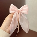 Eleganter rosa Tüll-Bogen Haarclip mit glänzenden Straßsteinen und Perlenketten-Quaste - Rosa
