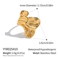 Detailed view of gold petal ring with dimensions 1.72cm inner diameter and 2.0g weight - Ginkgo Leaf Style (YYR025419)