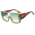 Stylish oversized aviator sunglasses with green frame, gradient lenses and gold double bridge - Green Frame Green Tea Lens
