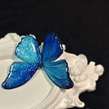 Set gioielli farfalla blu sfumato in resina glitterata con trame d'ala dettagliate - Fermaglio per Capelli Farfalla Blu - Grande