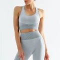 Ensemble de yoga sans couture bleu gris clair avec débardeur croisé et legging taille haute - S / Hauts / Gilet Gris