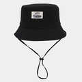 Detalle del sombrero de sol negro con cuerda ajustable y parche de logotipo de montaña - Talla única / Negro