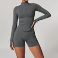 Ensemble de yoga sans couture gris foncé côtelé avec haut zippé et short de sport taille haute - S / Haut Et Bas / Ensemble 2 Pièces (Veste+Short) / Gris clair